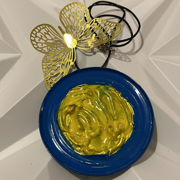 Reversible Artistic Circular Blue and Yellow Handmade Necklace - Picture 5 of 17